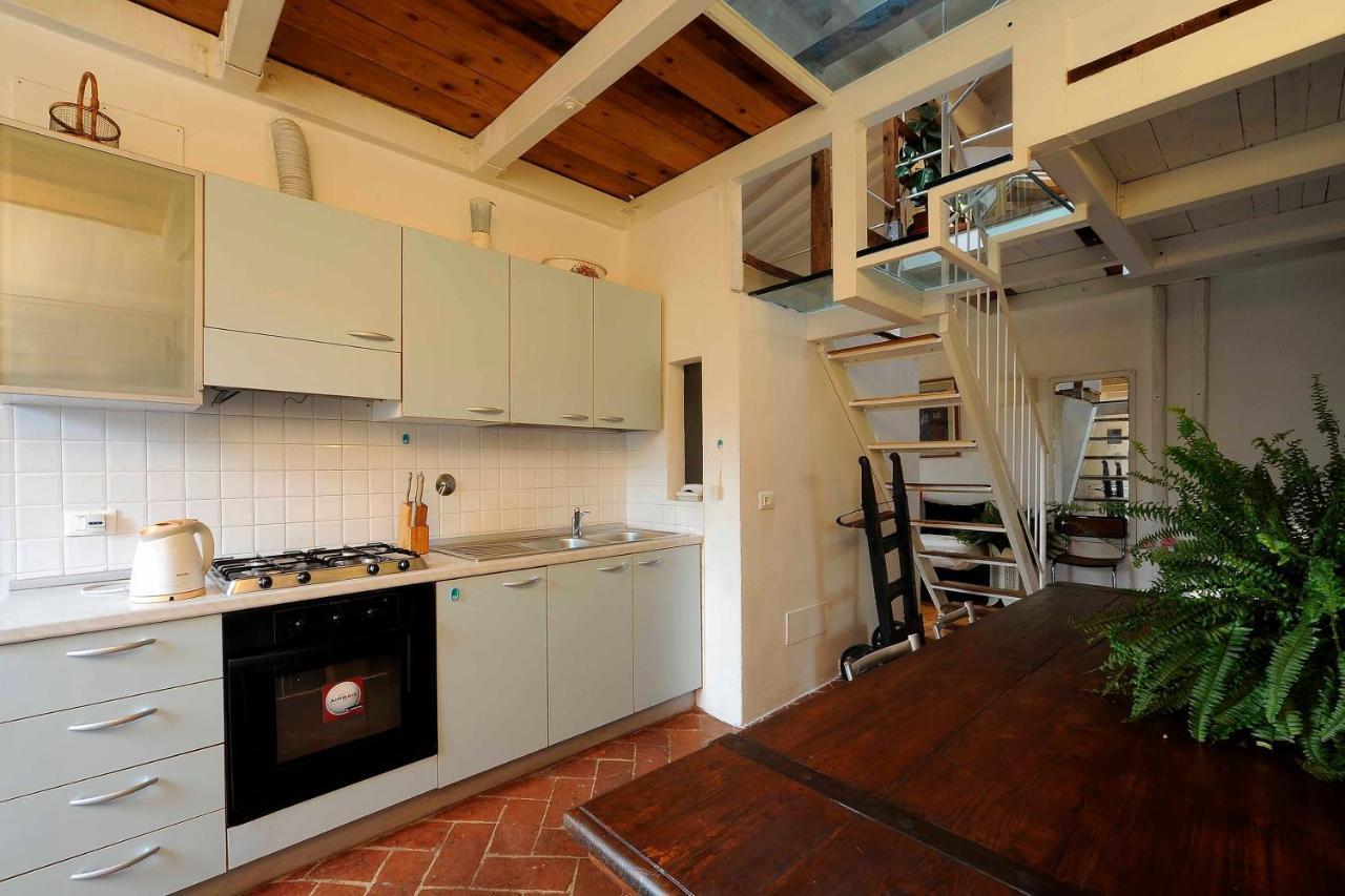 La Casa Dei Legni Parlanti Apartman Firenze Kültér fotó
